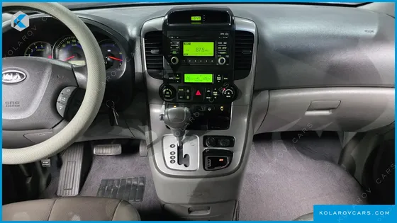 KIA CARNIVAL GLX