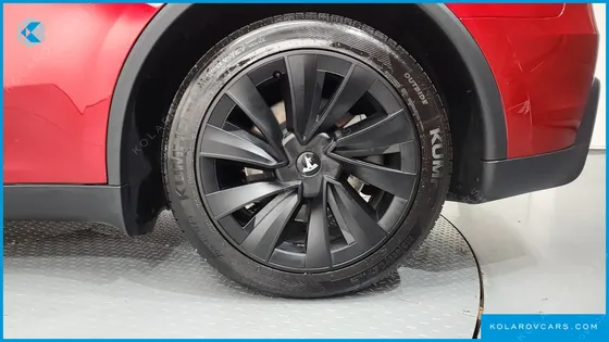 TESLA MODEL Y LONG RANGE AWD