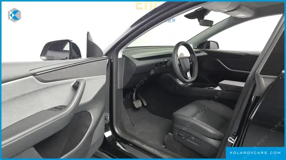 TESLA MODEL Y RWD
