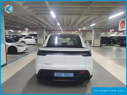TESLA MODEL Y L LONG RANGE AWD