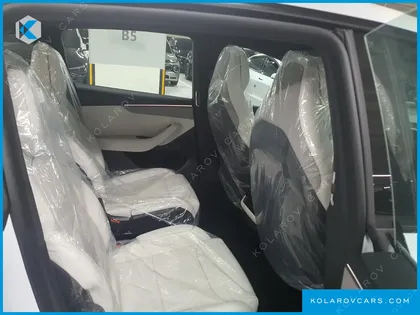 TESLA MODEL Y L LONG RANGE AWD