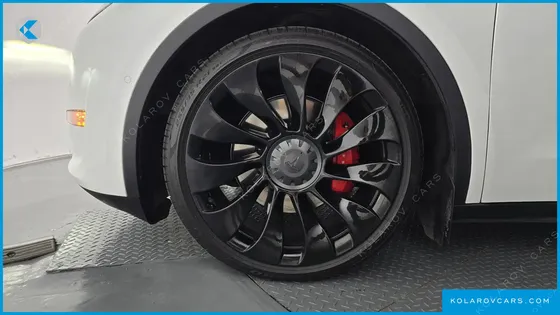TESLA MODEL Y PERFORMANCE AWD