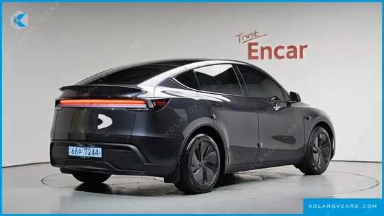 TESLA MODEL Y RWD