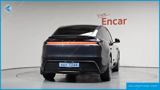 TESLA MODEL Y RWD