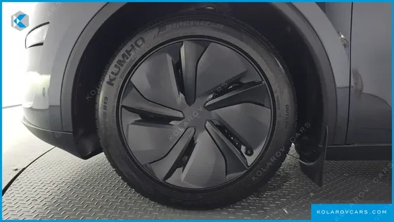 TESLA MODEL Y RWD
