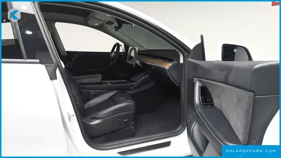 TESLA MODEL Y LONG RANGE AWD