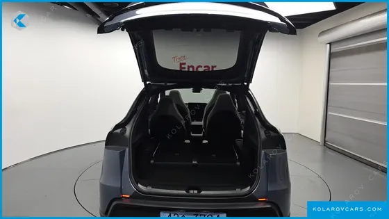 TESLA MODEL Y L LONG RANGE AWD
