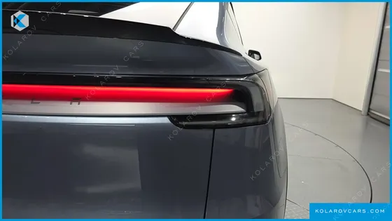 TESLA MODEL Y L LONG RANGE AWD