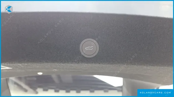 TESLA MODEL Y L LONG RANGE AWD