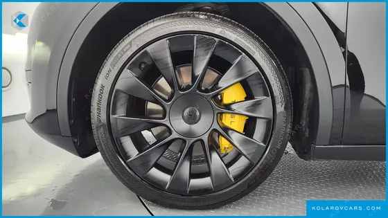 TESLA MODEL Y RWD
