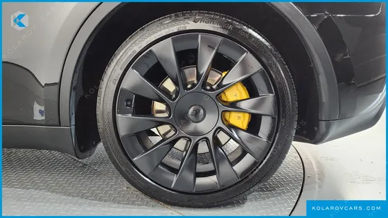 TESLA MODEL Y RWD