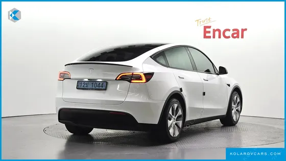 TESLA MODEL Y RWD