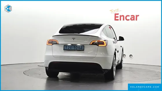 TESLA MODEL Y RWD