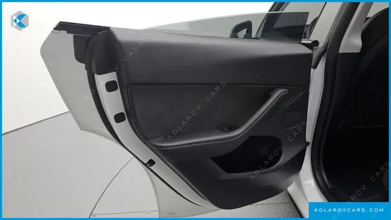 TESLA MODEL Y RWD