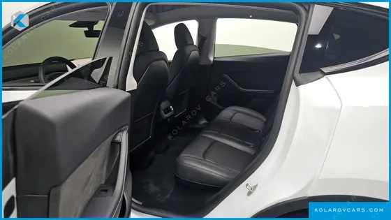 TESLA MODEL Y RWD