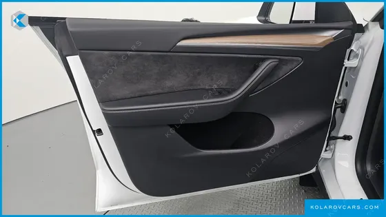 TESLA MODEL Y RWD