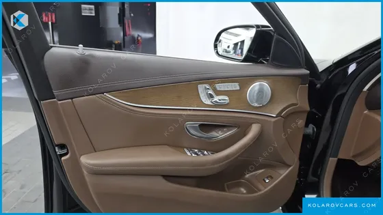 MERCEDES E-CLASS E300 4MATIC EXCLUSIVE