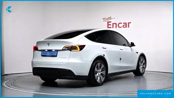TESLA MODEL Y LONG RANGE AWD