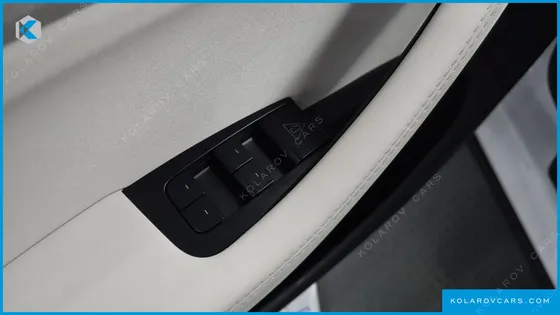 TESLA MODEL Y L LONG RANGE AWD