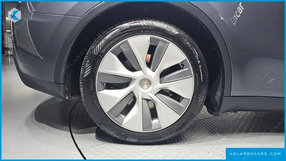 TESLA MODEL Y RWD
