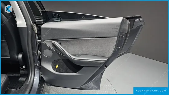 TESLA MODEL Y RWD