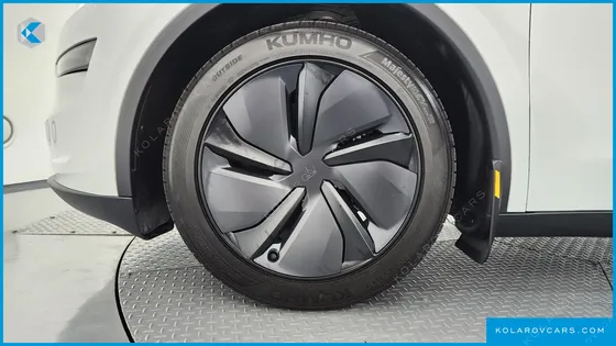 TESLA MODEL Y RWD