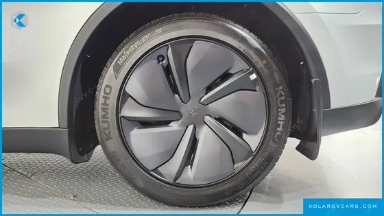 TESLA MODEL Y RWD