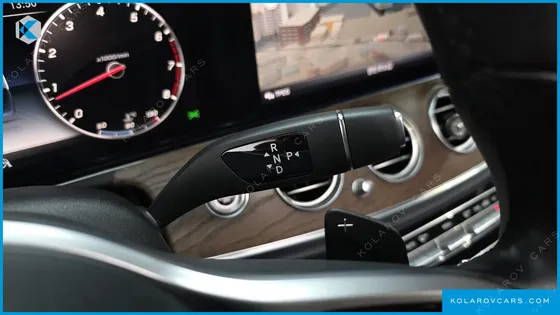 MERCEDES E-CLASS E300 4MATIC EXCLUSIVE