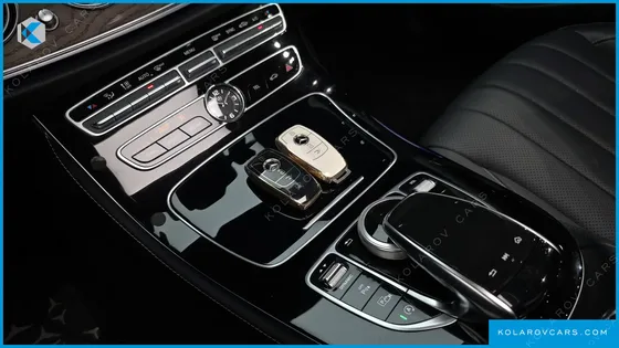 MERCEDES E-CLASS E300 4MATIC EXCLUSIVE