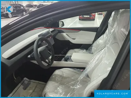 TESLA MODEL Y L LONG RANGE AWD