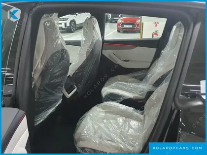 TESLA MODEL Y L LONG RANGE AWD