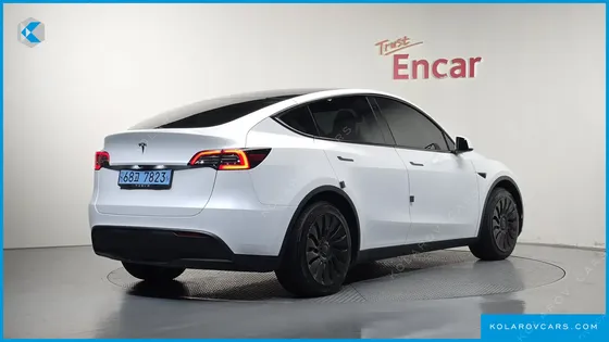 TESLA MODEL Y RWD