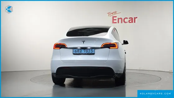 TESLA MODEL Y RWD