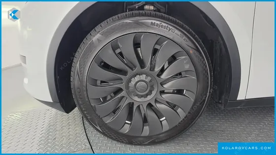 TESLA MODEL Y RWD