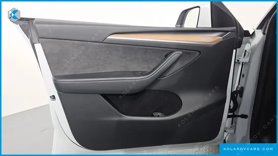 TESLA MODEL Y RWD