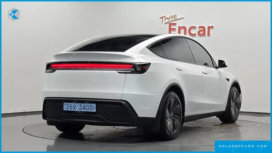 TESLA MODEL Y RWD