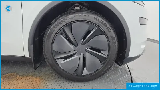 TESLA MODEL Y RWD