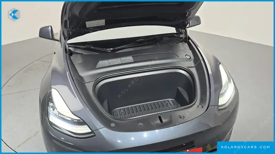 TESLA MODEL Y STANDARD RANGE RWD