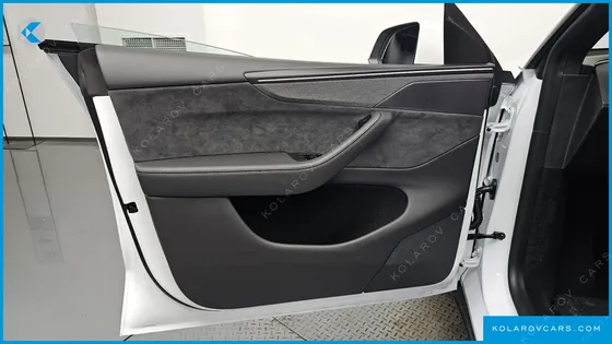 TESLA MODEL Y L LONG RANGE AWD