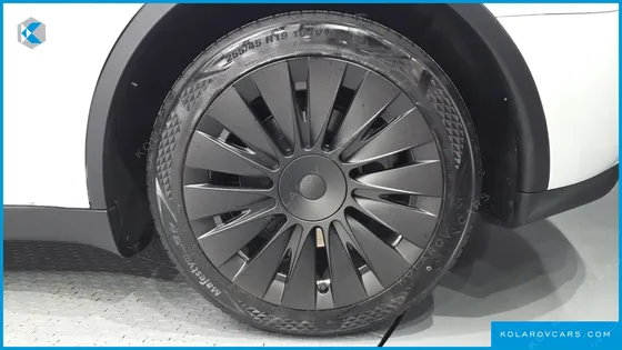 TESLA MODEL Y RWD