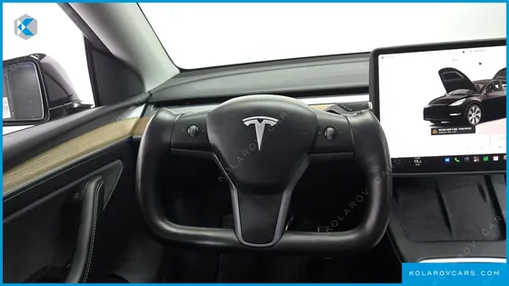 TESLA MODEL Y RWD