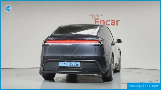 TESLA MODEL Y RWD
