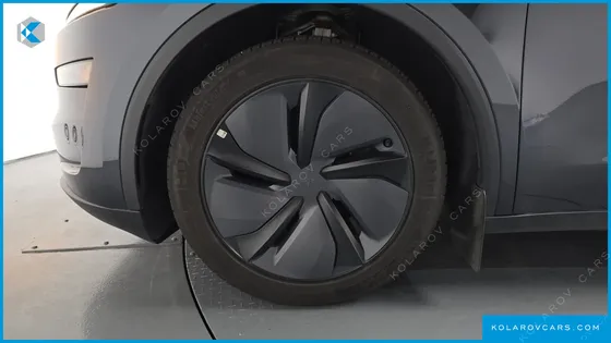 TESLA MODEL Y RWD