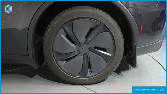 TESLA MODEL Y RWD
