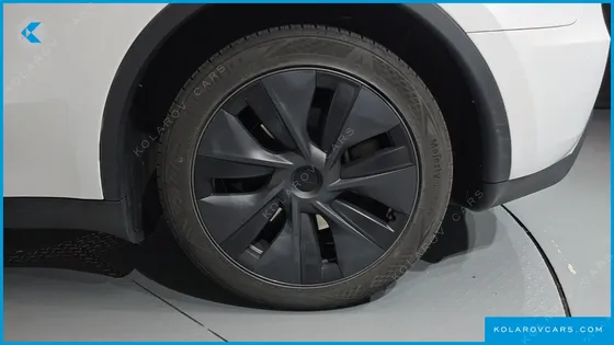 TESLA MODEL Y RWD