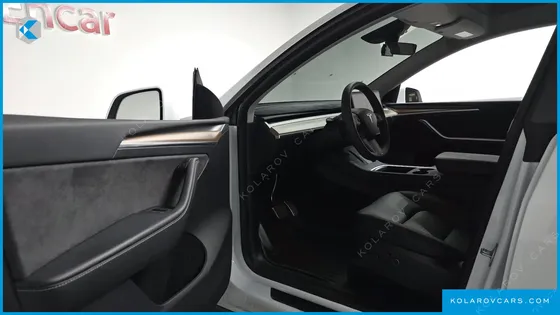 TESLA MODEL Y RWD