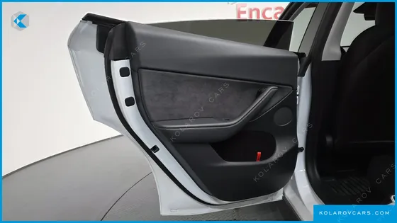 TESLA MODEL Y RWD