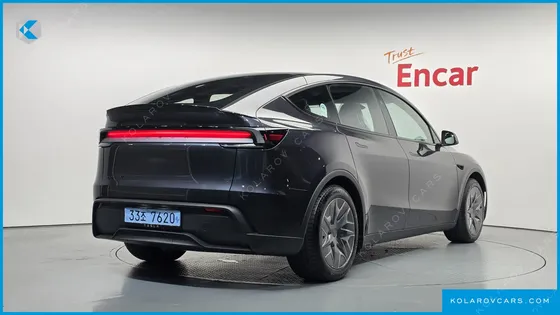 TESLA MODEL Y L LONG RANGE AWD