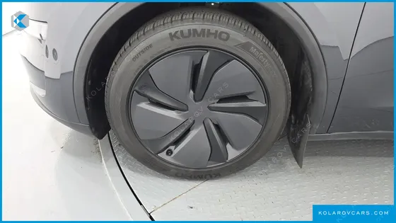 TESLA MODEL Y RWD