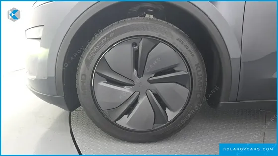 TESLA MODEL Y PREMIUM RWD